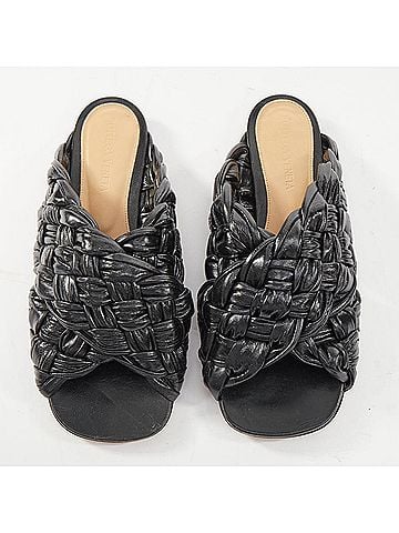 Bottega Veneta Bottega Veneta The Board Black Woven Leather Slide Sandals (view 2)
