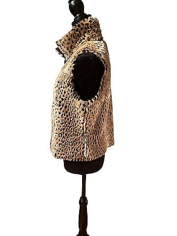 Lisa International Reversable Vest Faux Fur Vest (view 2)