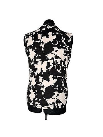Kasper Sleeveless T-Shirt (view 2)