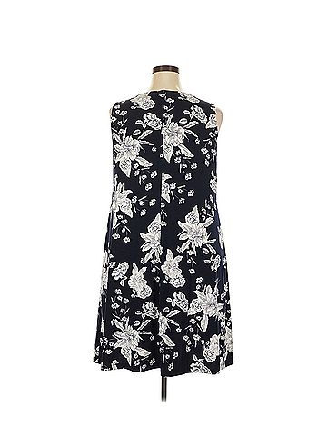 Roz & Ali Casual Dress (view 2)