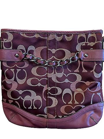 Coach Coach Penelope Optic Signature Chain Swingpack / Crossbody Bag Leather Crossbody Bag (view 1)