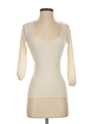 Lululemon Athletica Long Sleeve Top (view 1)