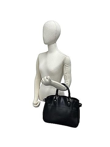 Louis Vuitton LOUIS VUITTON Passy PM Logo Hardware Epi Leather Genuine Handbag Tote Bag Black 17644 (view 2)