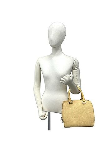 Louis Vuitton LOUIS VUITTON Vintage Pont Neuf Epi Leather Handbag, Cream Yellow Vanilla, 39883 (view 2)