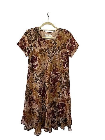 Karin Stevens Casual Dress (view 1)