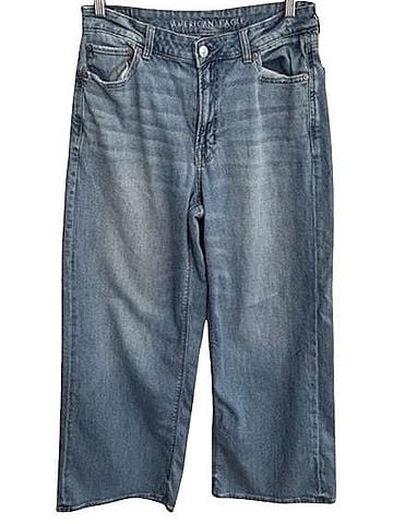American Eagle Outfitters Jeans (view 1)