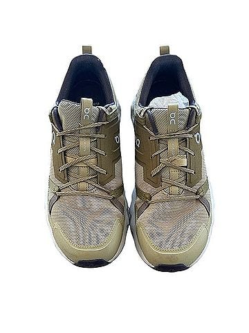 On Cloud on Sneakers (view 2)