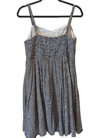 Old Navy Casual Dress (view 2)