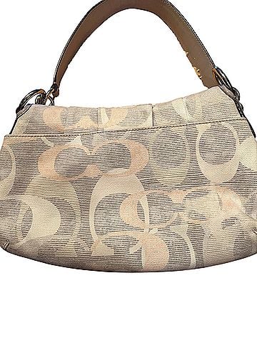 Coach vintage Coach Soho Optic Art Pleated Flap Shoulder Bag (specifically Style Number F19238). Leather Shoulder Bag (view 2)