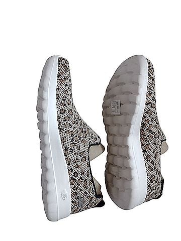 Skechers Sneakers (view 2)
