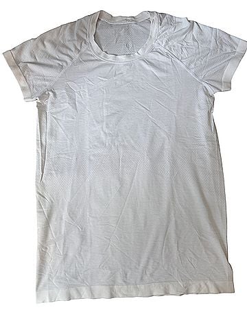 Lululemon Athletica Short Sleeve Blouse (view 1)