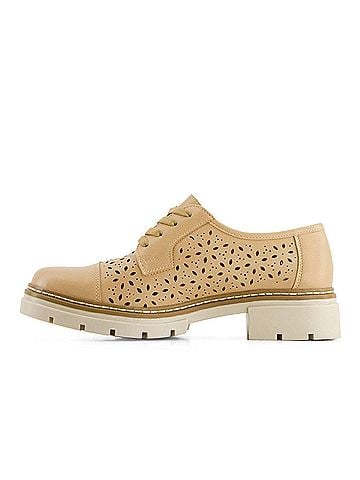 Andrea Women's Classic Oxford Shoes (view 2)