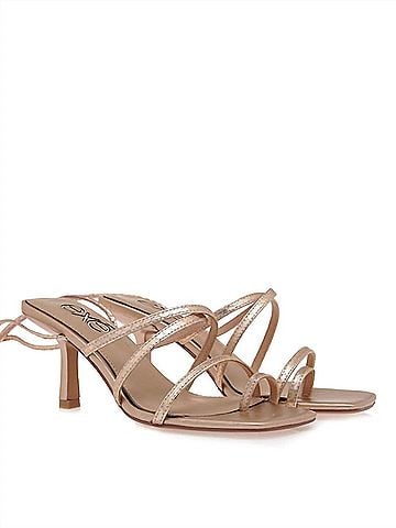 exe Women's Cindy 672 Low Heel Strap Sandal (view 2)