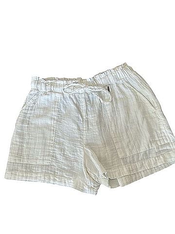 Gap Shorts (view 1)