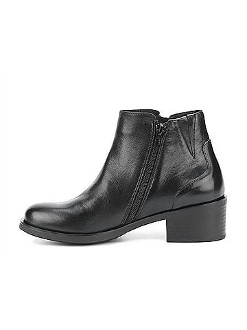 Ros Hommerson Women's Dixon Bootie - W Wide (Xw) (view 2)
