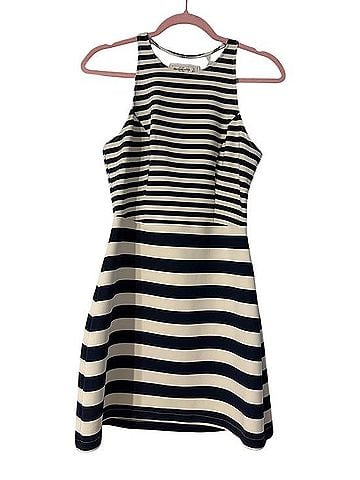 Abercrombie & Fitch Casual Dress (view 1)