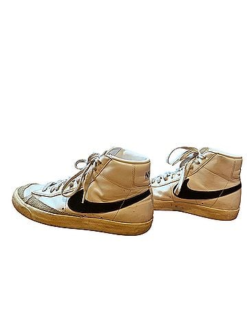 Nike Sneakers (view 2)