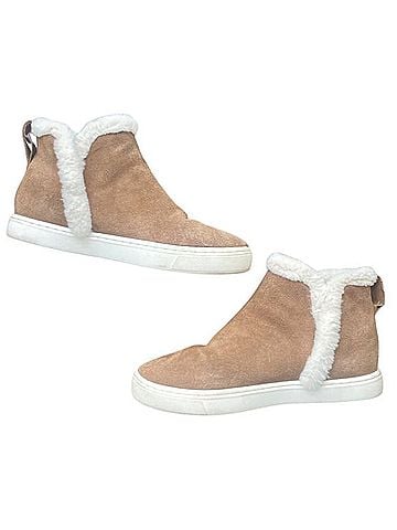 Birdies The Falcon Ankle Boots (view 1)