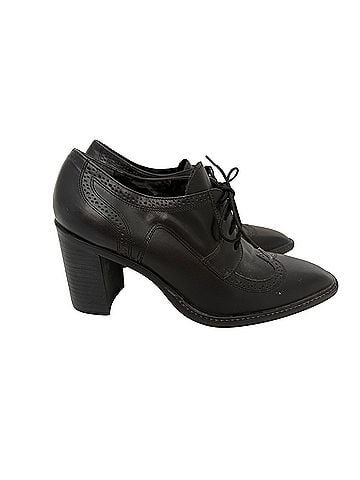 Apostrophe Heels (view 2)