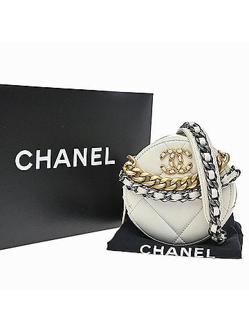 Chanel 19 Quilted White Leather Clutche &amp; Pouche Bag (view 1)