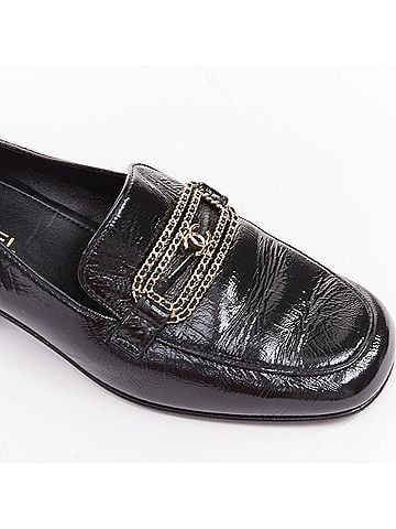 Chanel Chanel black textured calfskin gold CC chain link moccasin (view 2)