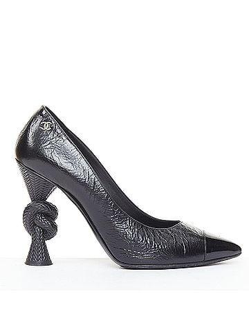Chanel Chanel Sculpted Sailor Knot black leather CC cap toe pumps (view 1)
