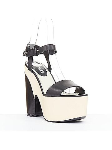 Chanel Chanel bicolor calfskin silver CC wedge heels (view 2)