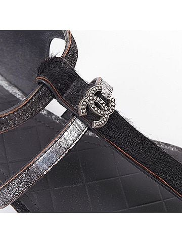 Chanel Chanel Black Leather Metallic Trim T-Strap Flat Sandals (view 2)