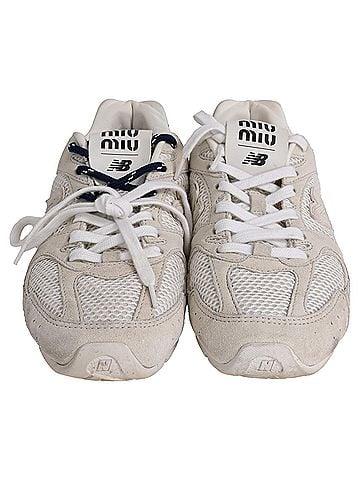 Miu Miu Miu Miu x New Balance 530 SL Sneakers in White Suede (view 2)