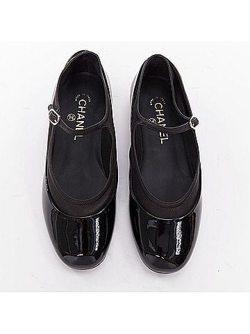 Chanel Chanel patent leather silver CC logo mary jane ballet flats (view 2)