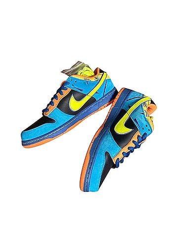 Nike Sneakers (view 2)