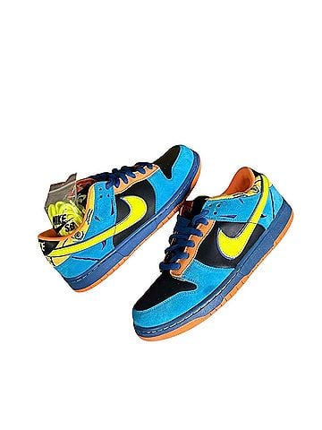 Nike Sneakers (view 1)