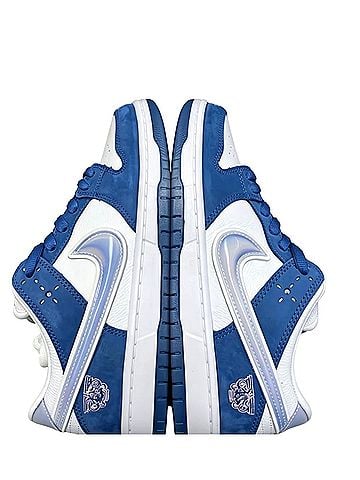Nike Sneakers (view 2)
