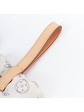 Louis Vuitton Louis Vuitton Monogram Travel Shoe Horn (view 2)