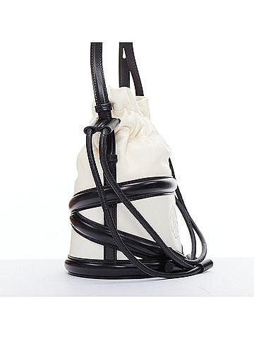 Alexander McQueen Alexander Mcqueen Leather Bucket Bag (view 2)