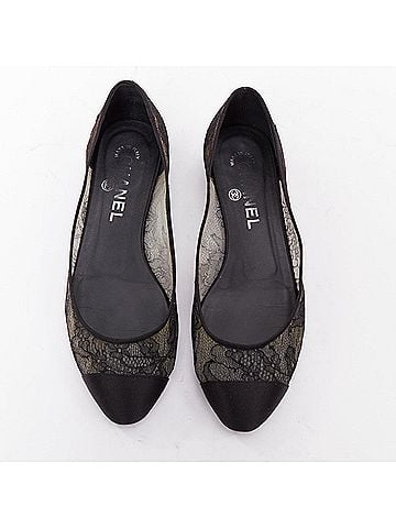 Chanel Chanel CC Logo Lace Ballet Flats (view 2)