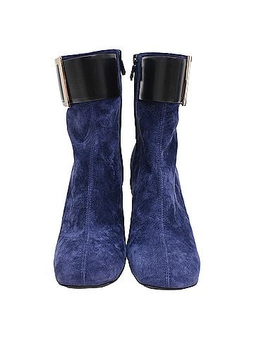 Roger Vivier Roger Vivier So Vivier Buckled Ankle Boots in Navy Blue Suede (view 2)