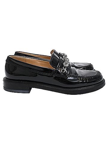 Chanel Chanel Logo-Plaque Loafers in Black Patent Leather (view 1)