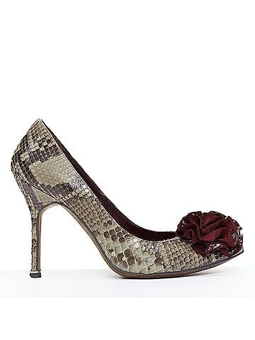 Manolo Blahnik Manolo Blahnik Leather Rose Pumps (view 1)