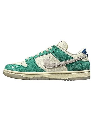 Nike Sneakers (view 2)