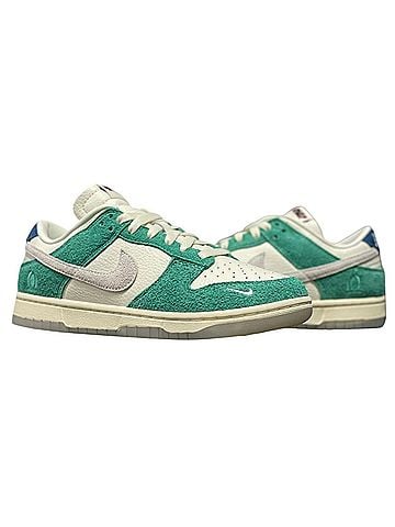 Nike Sneakers (view 1)