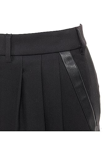 Saint Laurent Saint Laurent 2012 Black Wool Pleated Shorts (view 2)