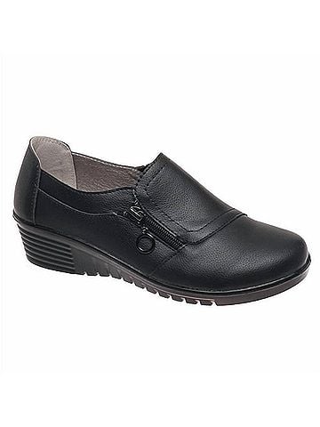 Pierre Dumas Women's Karen-40 Slip-On Loafers in Black (view 1)
