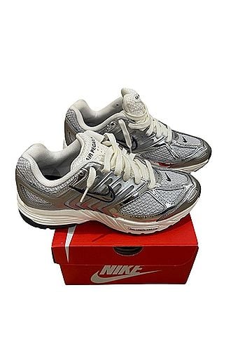 Nike Sneakers (view 1)