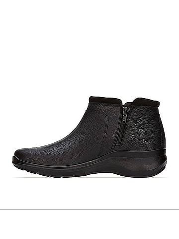 Andrea Women's Leather Ankle Boots (view 2)