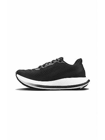 Craft Women's Pacer Shoe in Black/White (view 2)