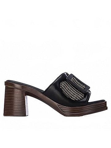 Refresh Women's Slip-On Sandals in Black (view 1)