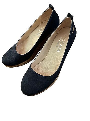 Viscata Wedges (view 1)