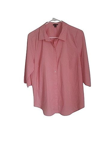 Ann Taylor 3/4 Sleeve Button-Down Shirt (view 1)