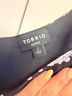 Torrid 100% Polyester 100% Polyester Floral Black Purple Yellow Blue Sleeveless Blouse Size 2 - photo 3